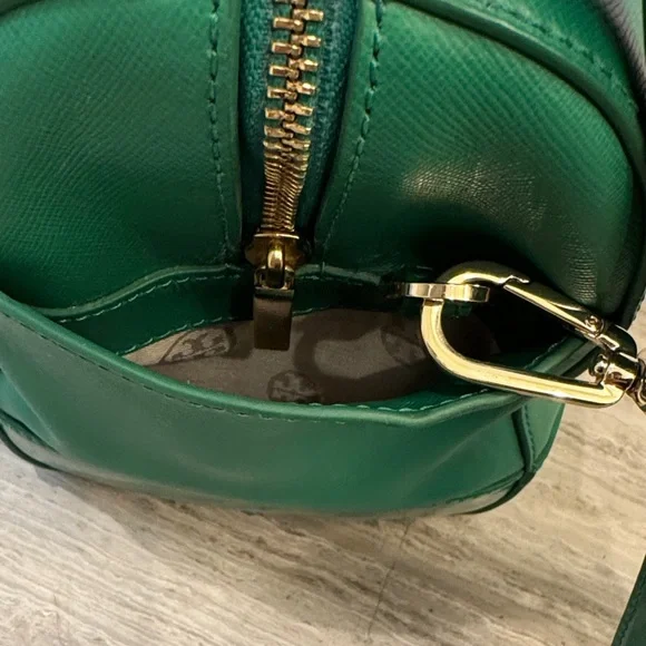 *Vintage & Like New* Tory Burch Barrel Satchel💚 - Picture 12 of 16